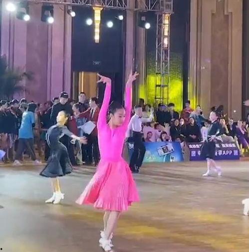 拉丁舞演出视频,激情四溢的演出风采