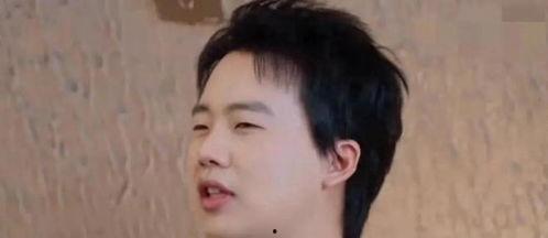 八卦主播专门爆料吃瓜男,吃瓜男生背后的秘密大曝光！