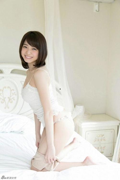 中村静香视频,魅力四溢的日本女神，视频中的惊艳瞬间