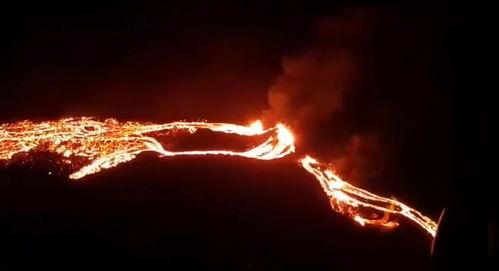 火山喷发的视频,熔岩喷涌，天地变色