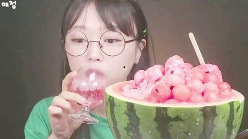 猎奇吃瓜爆料,猎奇吃瓜爆料，明星幕后真相大曝光！