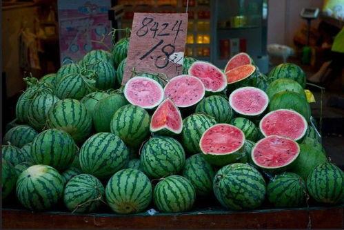 南京今日头条吃瓜,揭秘本地热门“吃瓜”事件，一网打尽最新八卦动态