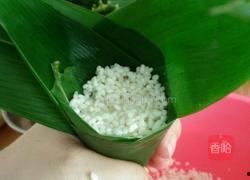 包粽子的做法视频,轻松学会传统包粽子技巧