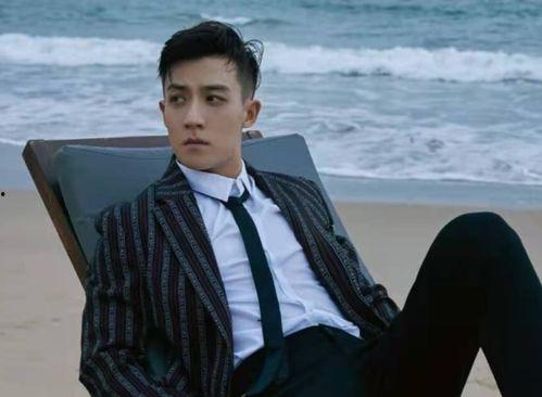 吃瓜爆料帅男艺人谈恋爱,当红帅男艺人恋情曝光，甜蜜互动引粉丝热议