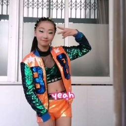 小宇宙舞蹈视频,动感节奏下的青春风采